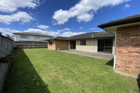 Photo of property in 487 Te Irirangi Drive, Flat Bush, Auckland, 2013