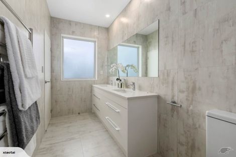 Photo of property in 98 Godfrey Drive, Orewa, 0931