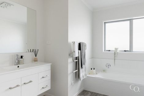 Photo of property in 47 Dunkeld Drive, Papamoa, 3118