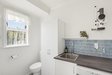 Photo of property in 22 Gray Avenue, Paraparaumu Beach, Paraparaumu, 5032