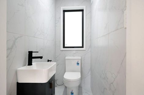 Photo of property in 6/1 Waters Place, New Lynn, Auckland, 0600