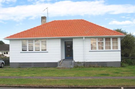 Photo of property in 10 Douglas Crescent, Fairfield, Hamilton, 3214