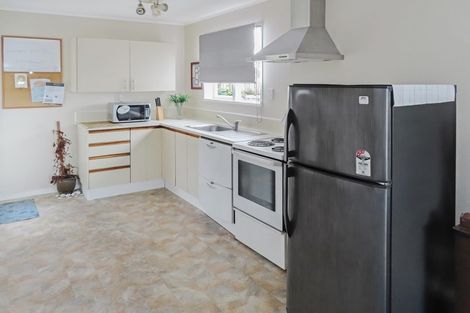 Photo of property in 3 Christchurch Crescent, Kelson, Lower Hutt, 5010