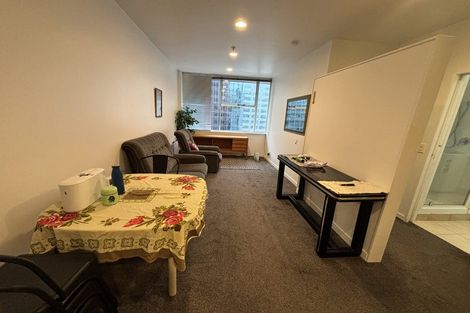 Photo of property in Terrace Tower Apartments, 5b/126 The Terrace, Wellington Central, Wellington, 6011