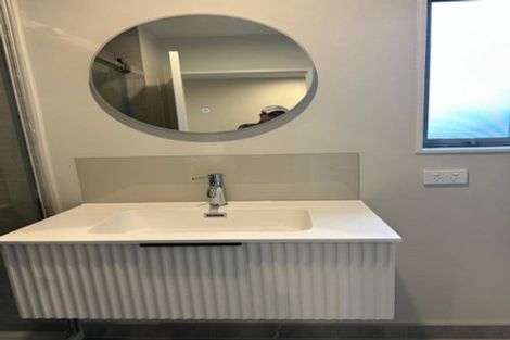 Photo of property in 30 Earlsworth Road, Mangere East, Auckland, 2024