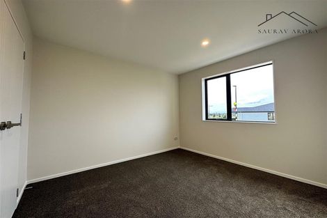 Photo of property in 12 Rorotu Avenue, Karaka, Papakura, 2113