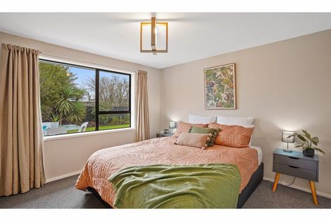 Photo of property in 17a Chadbury Street, Parklands, Christchurch, 8083