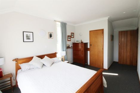 Photo of property in 16 Solway Street, Holmes Hill, Oamaru, 9401