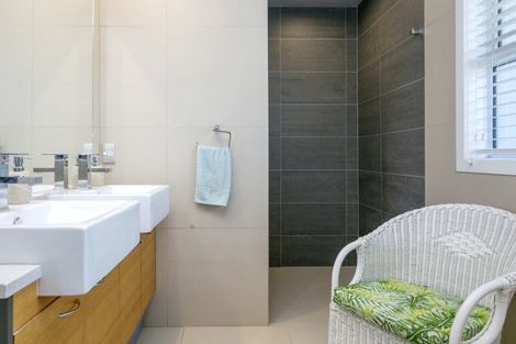 Photo of property in 11 Pukeko Way, Kinloch, Taupo, 3377