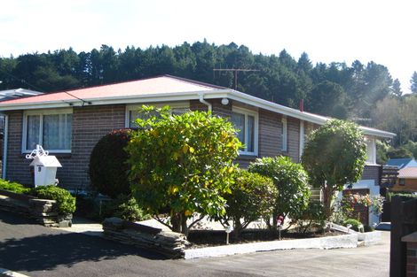 Photo of property in 9 Colquhoun Street, Glenross, Dunedin, 9011
