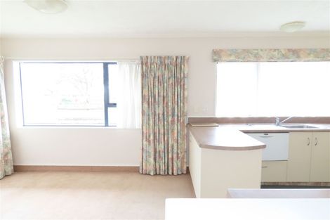 Photo of property in 52 Queen Street West, Levin, 5510