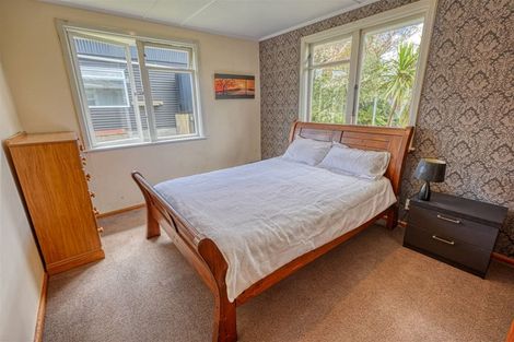 Photo of property in 42 Koe Street, Moana, 7872