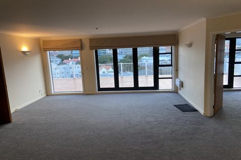Photo of property in Endeavour Apartments, 6/125 Thorndon Quay, Pipitea, Wellington, 6011