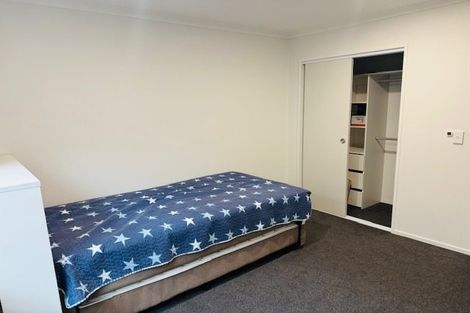 Photo of property in 8 Antigua Way, Grenada Village, Wellington, 6037