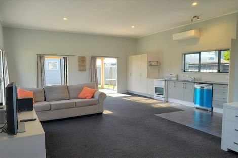 Photo of property in 126 Rangiora Crescent, Matarangi, Whitianga, 3592