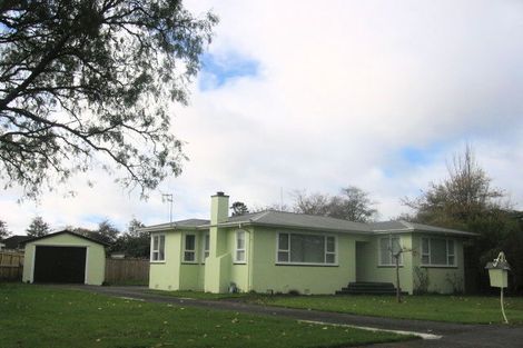 Photo of property in 3 Gloucester Street, Takaro, Palmerston North, 4412