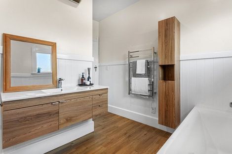 Photo of property in 35 Wilsons Road, Saint Martins, Christchurch, 8022