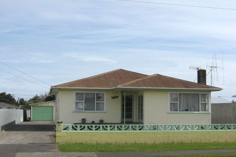 Photo of property in 55 Polson Street, Castlecliff, Whanganui, 4501