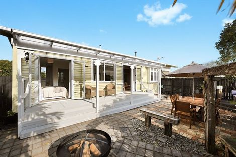 Photo of property in 1 Winter Street, Fairfield, Hamilton, 3214