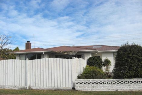 Photo of property in 2 Carbine Place, Sockburn, Christchurch, 8042