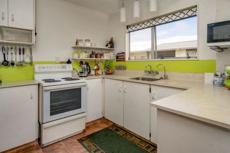 Photo of property in 2/19 Parkers Road, Tahunanui, Nelson, 7011