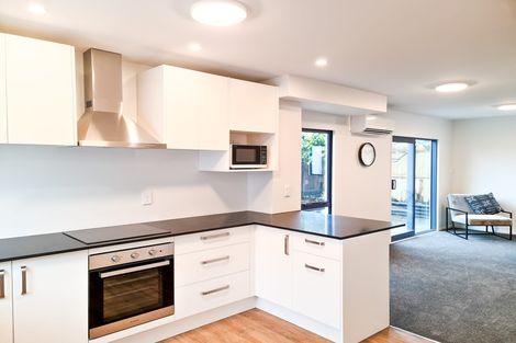 Photo of property in 2/10 Nova Place, Christchurch Central, Christchurch, 8011