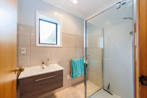 Photo of property in 5 Ashburn Lane, Awapuni, Palmerston North, 4412