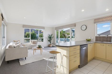 Photo of property in 20a Bowes Crescent, Strathmore Park, Wellington, 6022