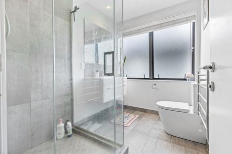 Photo of property in 9 Glenae Lane, Hobsonville, Auckland, 0618