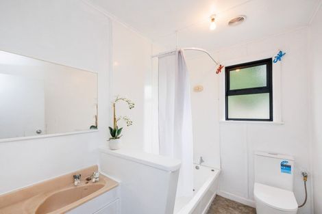 Photo of property in 8 Johnston Street, Foxton, 4814