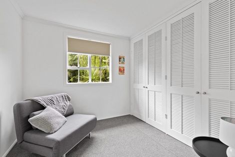 Photo of property in 2/26 Penning Road, Castor Bay, Auckland, 0620