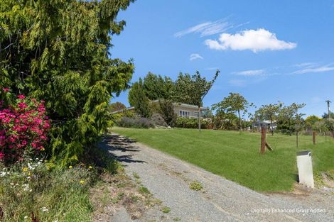 Photo of property in 17 Oxford Street, Waikari, 7420