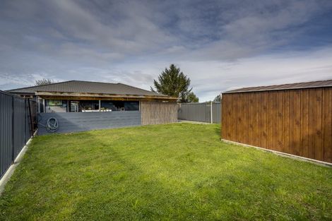 Photo of property in 28 Mcnaughton Place, Onekawa, Napier, 4110