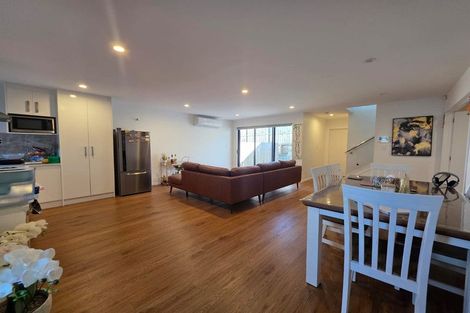 Photo of property in 38c Greenhill Crescent, Pakuranga, Auckland, 2010