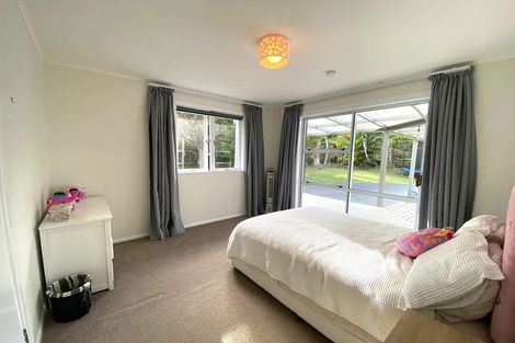 Photo of property in 12 Whittle Place, New Windsor, Auckland, 0600