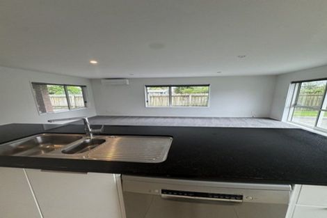 Photo of property in 6a Alan Avenue, Henderson, Auckland, 0610