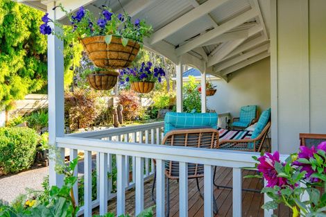 Photo of property in 1032 Scenic Drive North, Swanson, Auckland, 0816