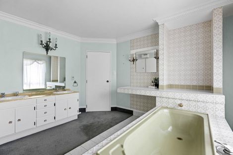 Photo of property in 21 Ritchie Place, Havelock North, 4130