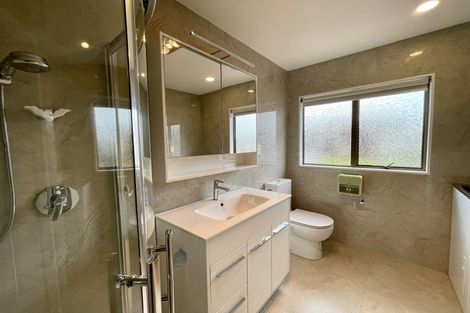 Photo of property in 26 Devon Road, Bucklands Beach, Auckland, 2012