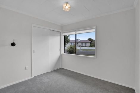 Photo of property in 33 Nikau Street, Inglewood, 4330