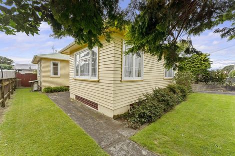 Photo of property in 31 Princes Street, Fitzroy, New Plymouth, 4312