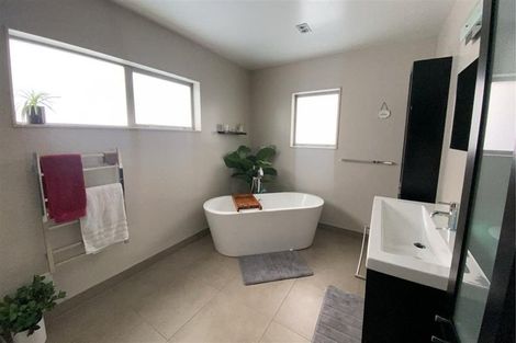 Photo of property in 34 Menin Road, Raumati South, Paraparaumu, 5032