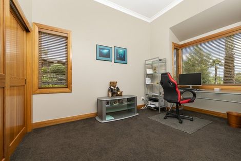 Photo of property in 174 Upper Harbour Drive, Greenhithe, Auckland, 0632