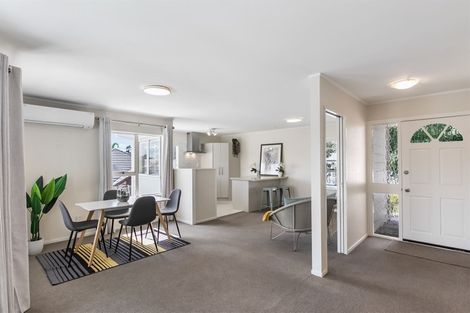 Photo of property in 10 Pelican Lane, Unsworth Heights, Auckland, 0632