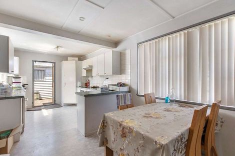 Photo of property in 1/72 Great South Road, Manurewa, Auckland, 2102