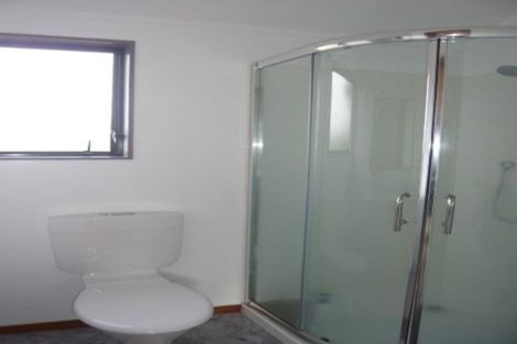 Photo of property in 18 Silhouette Way, Western Heights, Hamilton, 3200