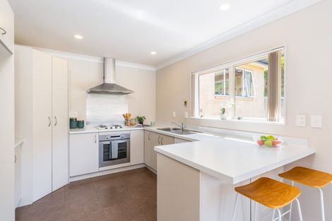 Photo of property in 18 Erlestoke Crescent, Churton Park, Wellington, 6037