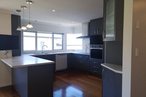 Photo of property in 7a Lyttelton Avenue, Forrest Hill, Auckland, 0620