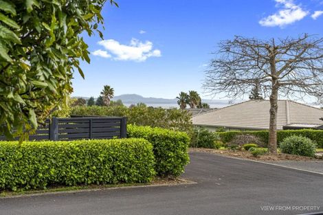 Photo of property in 2 Vista Close, Omokoroa, 3114