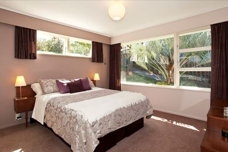 Photo of property in 142 Glamorgan Drive, Torbay, Auckland, 0630